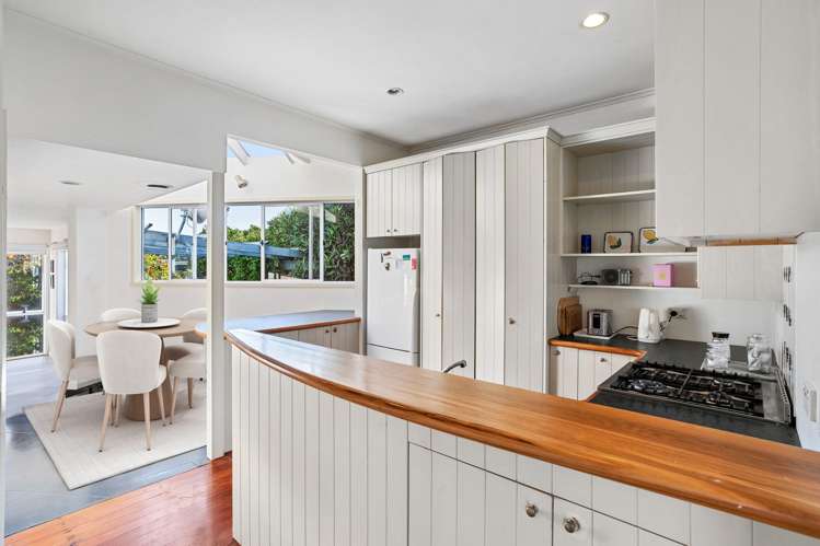 13 Wicklow Road Narrow Neck_2