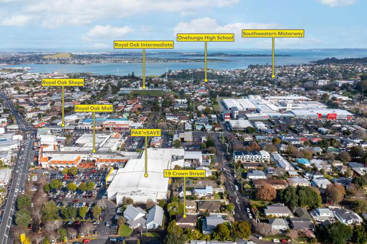 19 Crown Street Royal Oak_18