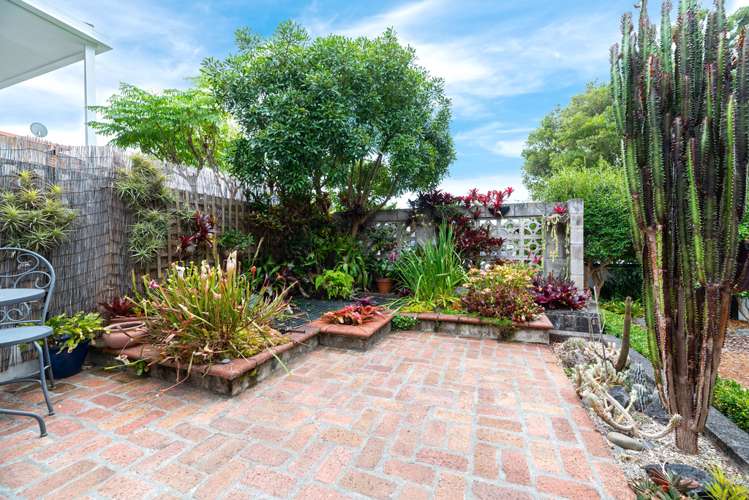 1/9 Landseer Place Blockhouse Bay_17