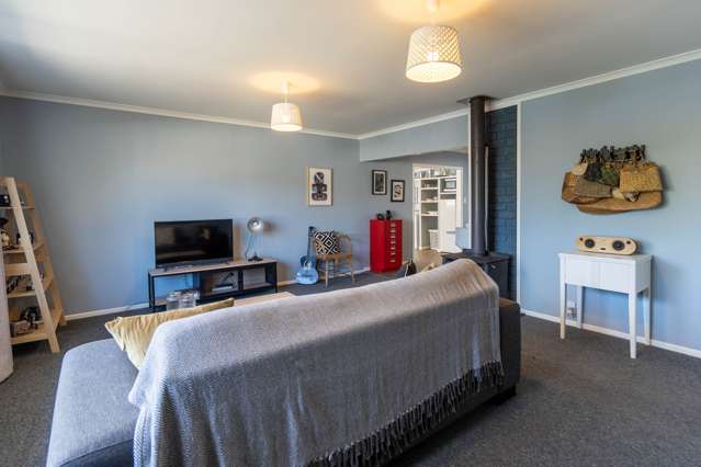 16 Kaka Road Raumati Beach_2