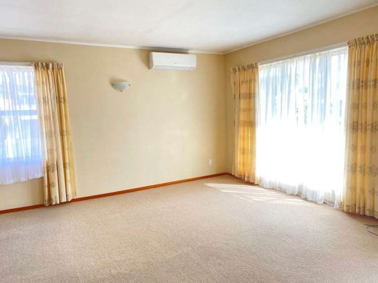 Pooley Street Pakuranga Heights_2