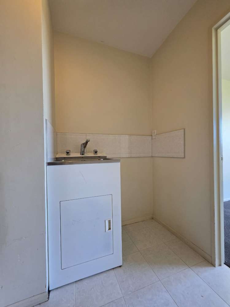 68A Bradbury Road Botany Downs_5