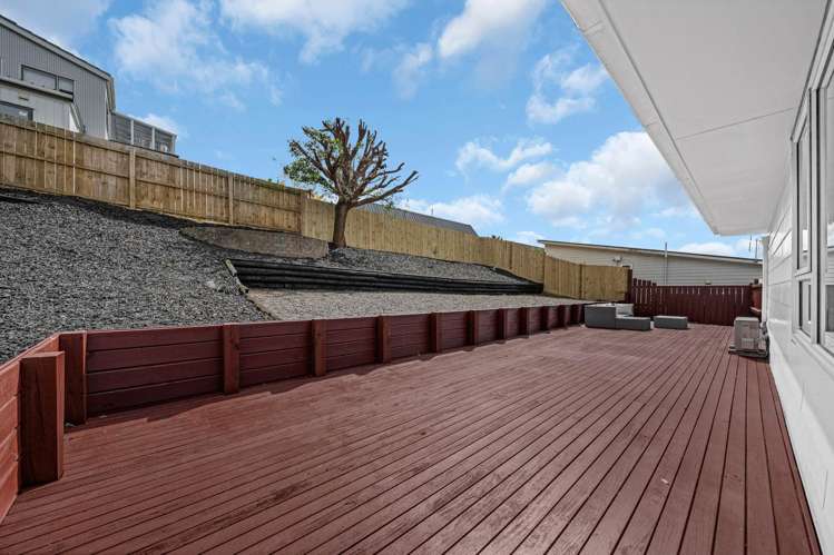 6 Celeste Place Totara Vale_29