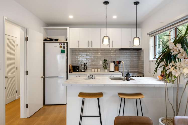 81 Seaview Road Paremata_28