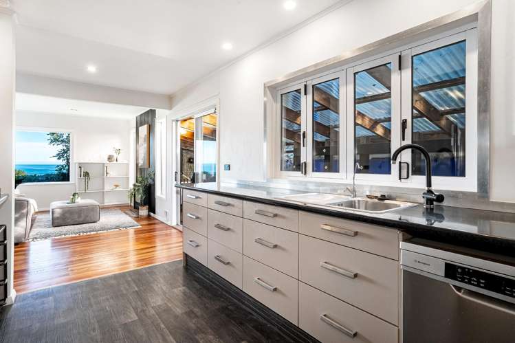 142 Severn Street Island Bay_9