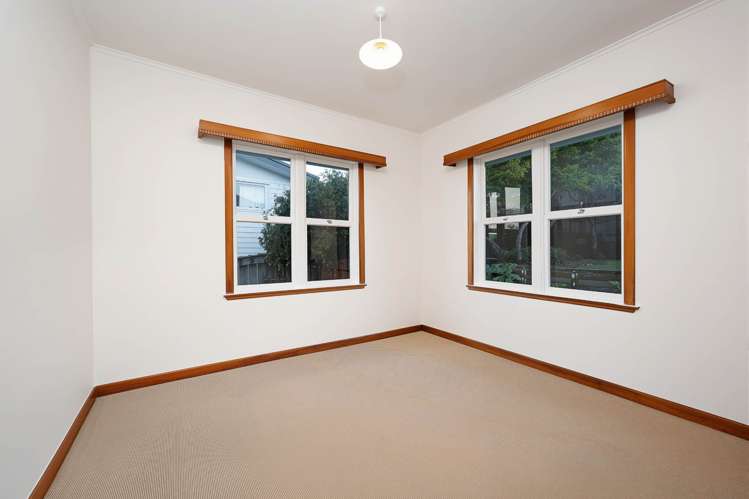 82 & 82A Sunnybrae Road Hillcrest_15
