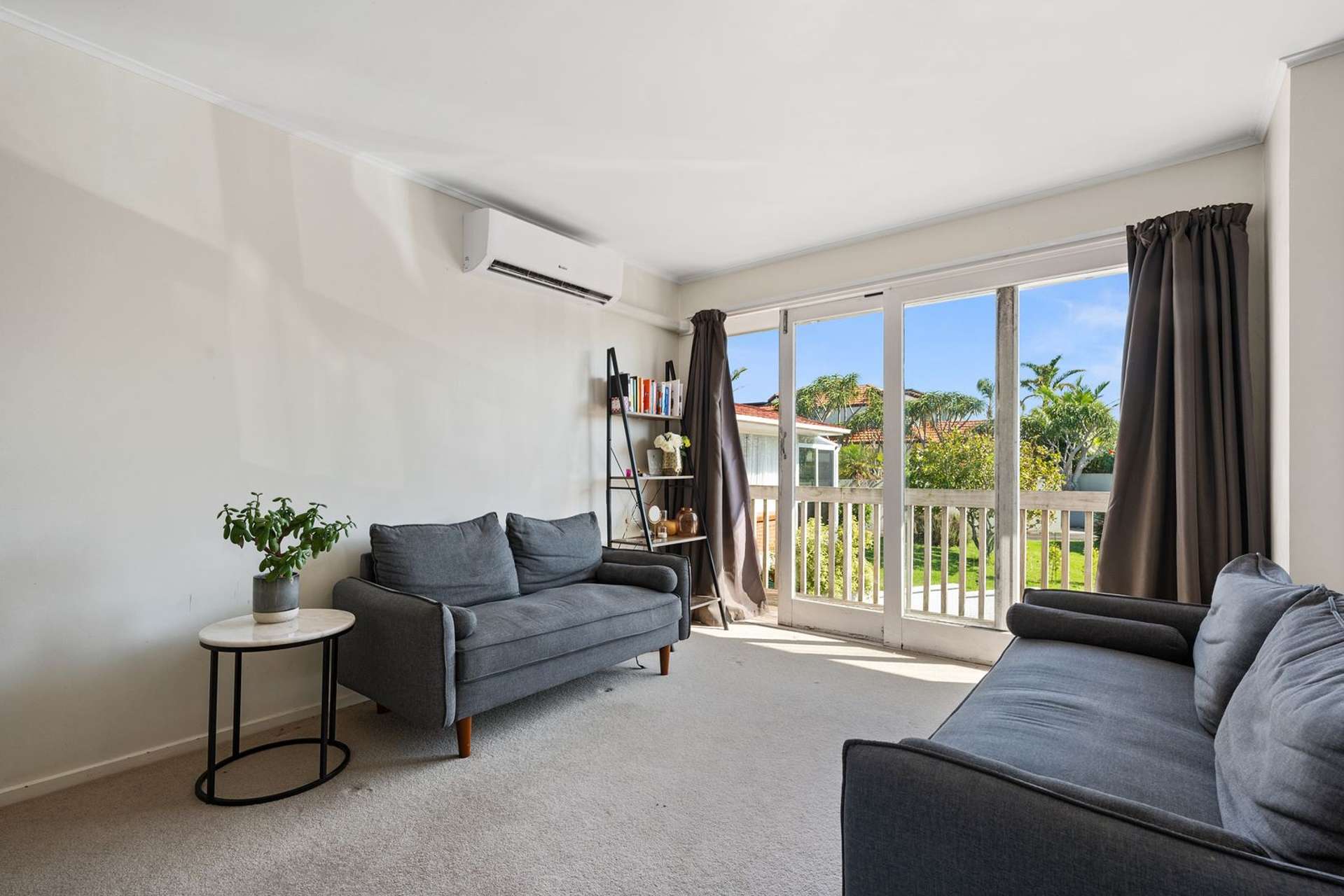 3/240 Hurstmere Road Takapuna_0