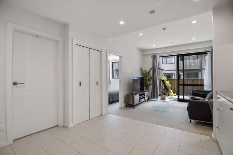 206/30 Enfield Street Mount Eden_5
