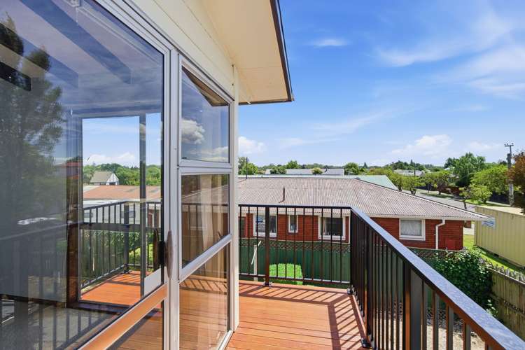 15 Wychwood Crescent Bishopdale_15