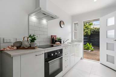 2/30 Gobray Crescent_2