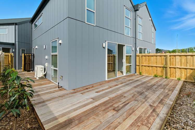 Units 1- 4/89 Jerrold Street North Addington_27