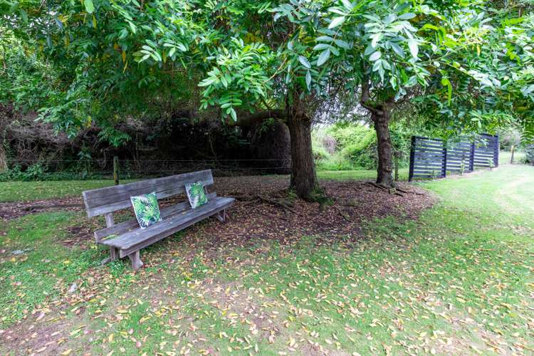 572 Pinnacle Hill Road Bombay_15