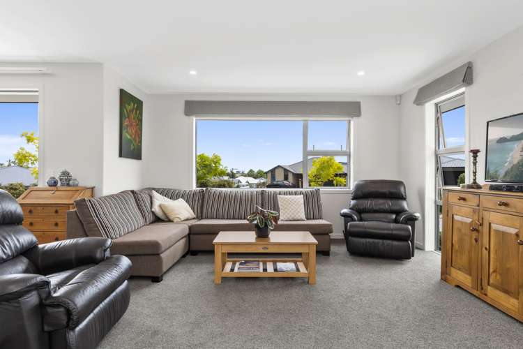 11 Hass Drive Ohauiti_2
