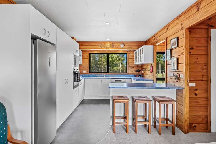 2006A State Highway 1 Whakapara_7