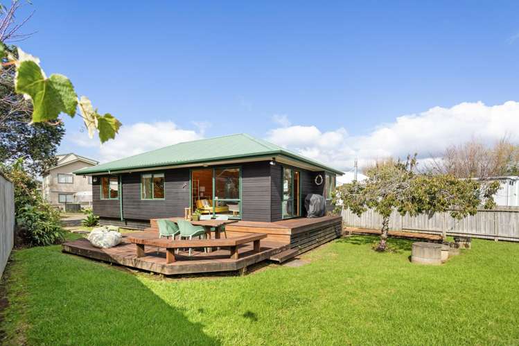 5 Leah Road Wharekaho_12