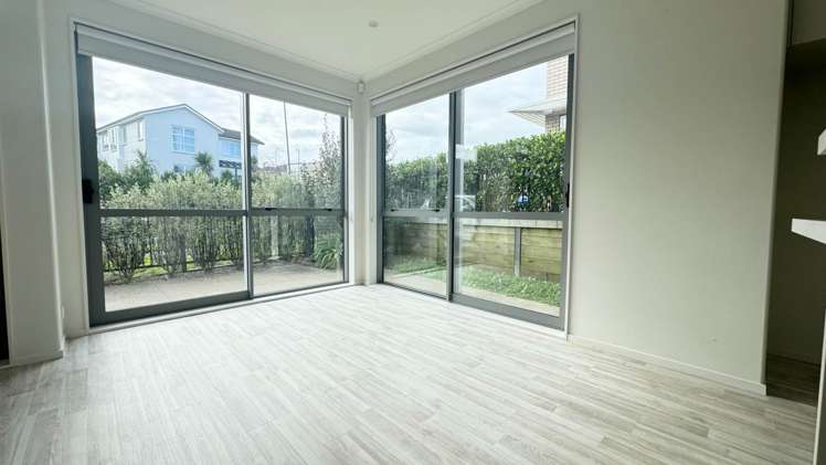 78 Matairangi Avenue Totara Heights_3