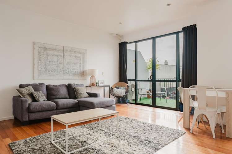4/641 Victoria Street Hamilton Central_7