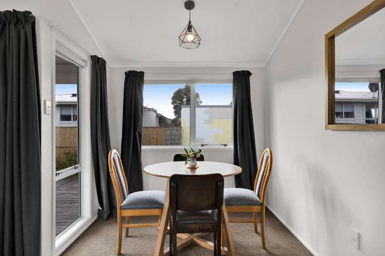 8 Hughson Place Opunake_12