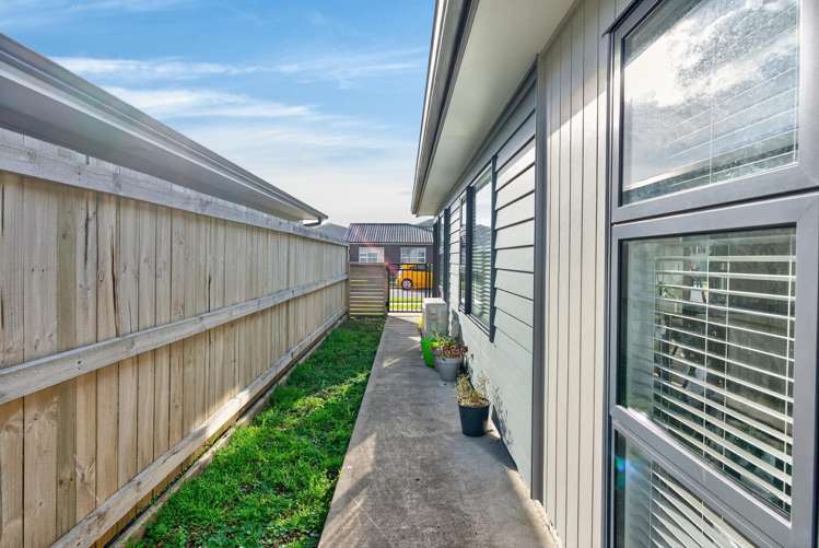 14 Brian Hughes Road Wainuiomata_17