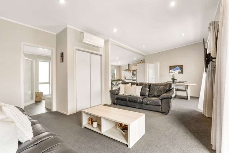 598 Waterways Parade Pauanui_11