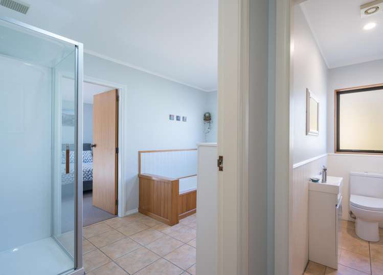 63 Otia Drive Richmond_12