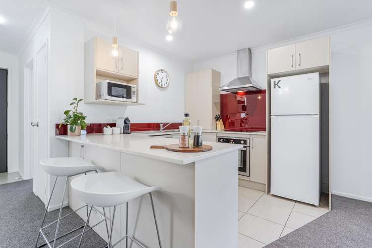 6/240 Old Farm Road Hillcrest_1