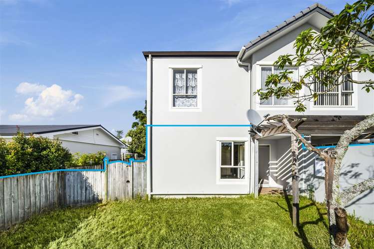2/57 Gladstone Road Northcote_11