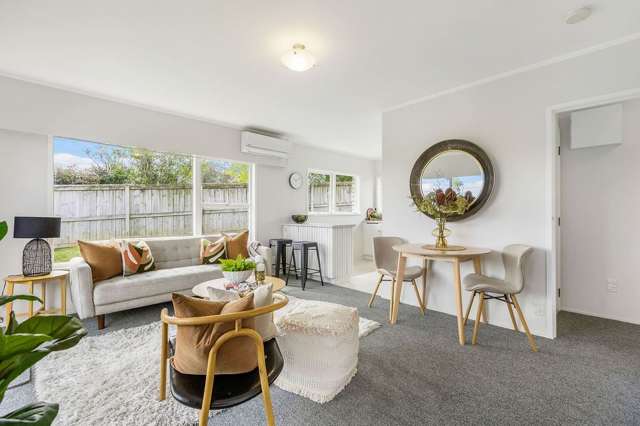 1/6 Segedin Place Glenfield_4