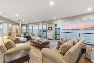 61/143 Quay Street_3