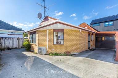 3/28 Logan Street_2