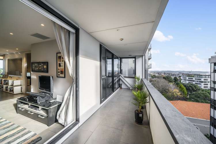 9c/2 Saint Martins Lane Grafton_11