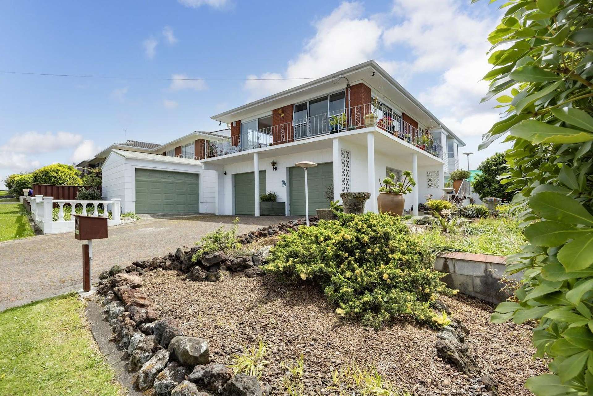 174 Royal Road Massey_0