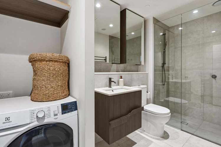 1607/10 Commerce Street Auckland Central_9