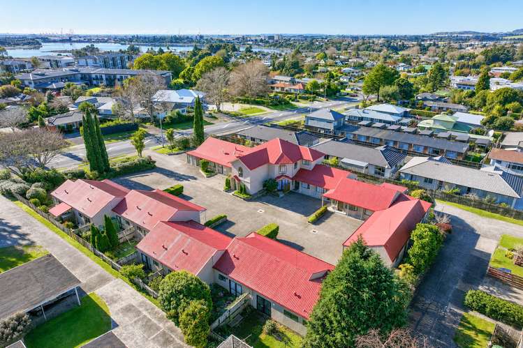 15/166 Waihi Road Judea_28