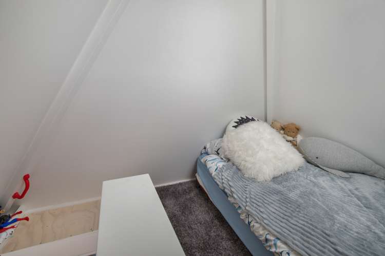 142 Akaroa Drive Maupuia_15