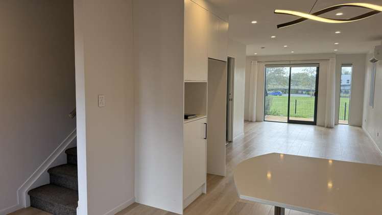 4/3 Walsh Road Milldale_7