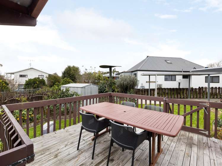 46 Lansdowne Crescent Glenview_12