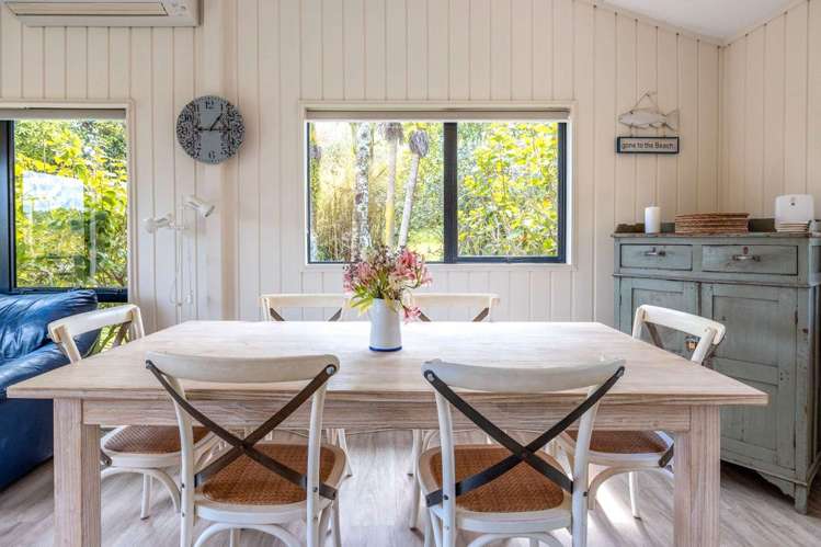 472A Sea View Road Onetangi_11