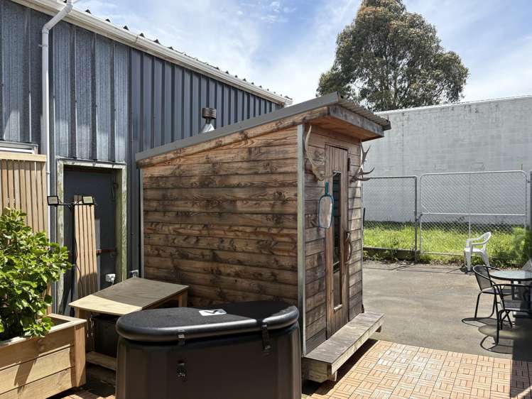 54 Montgomery Crescent Clouston Park_4