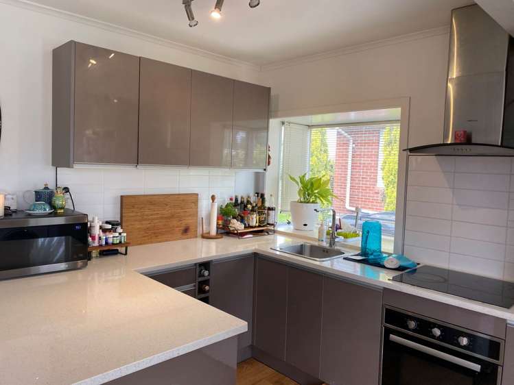 13 Sylvan Crescent Te Atatu South_12