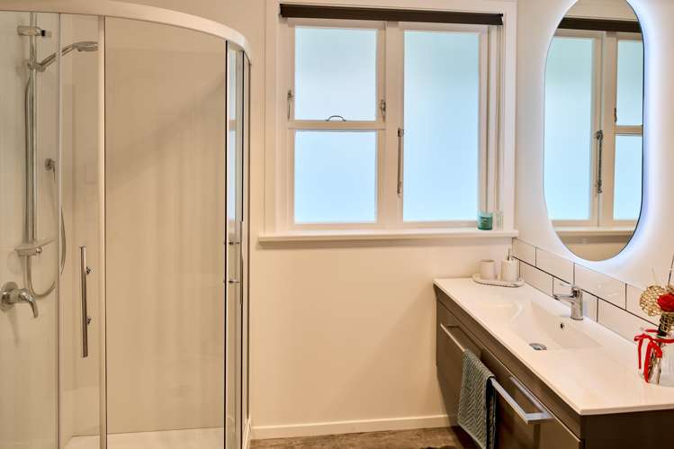 42 Coates Street Tawa_12