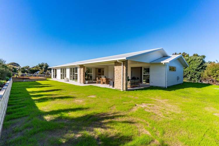 53 Seabreeze Road Mangawhai Heads_36