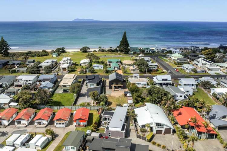 12 Palm Grove Waihi Beach_48
