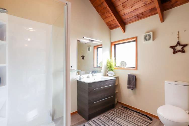 40 Huia Road Titirangi_19