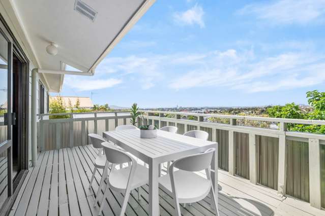 2/45 Target Road Totara Vale_2