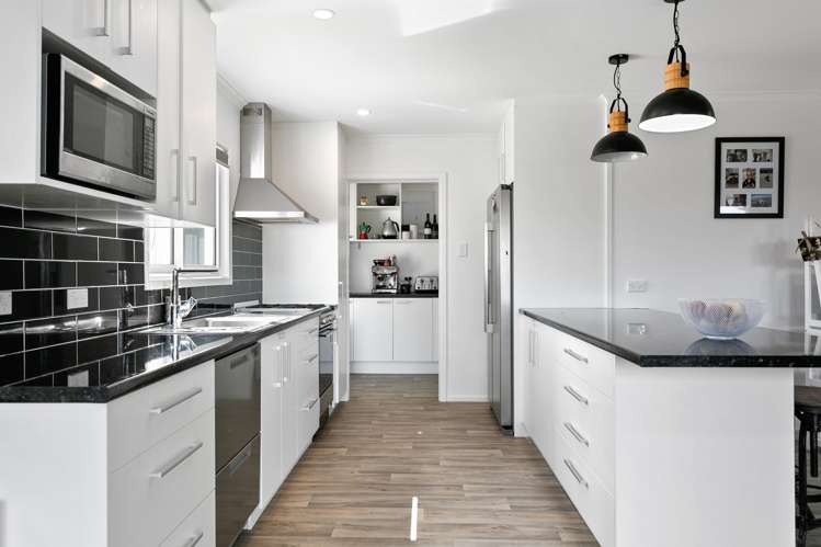 1831 Broadlands Road Broadlands_10