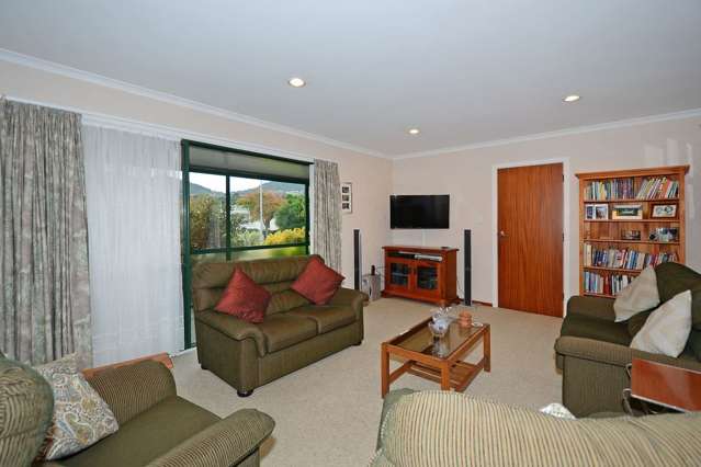 45 Burns Grove Trentham_3