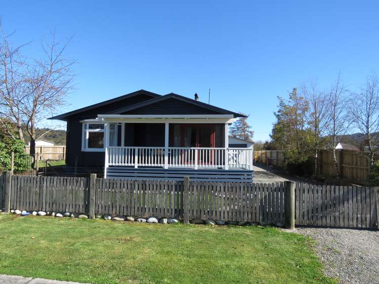 6 Victory Street Reefton_9