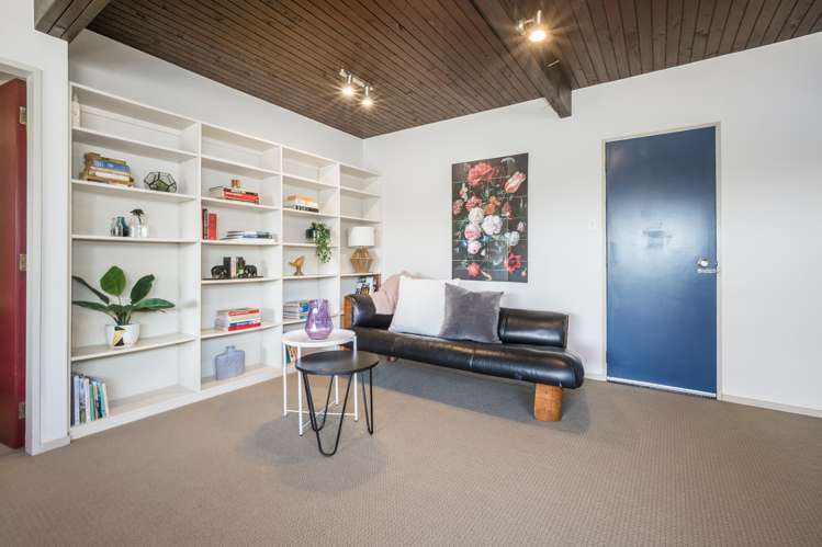 86 Tweed Road Papakowhai_16