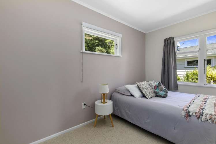 710 Main Road North Te Marua_17